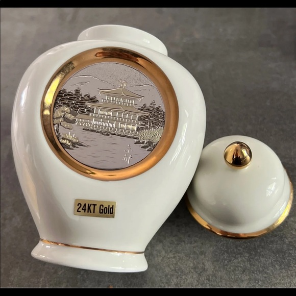 N/B | Art | The Art Of Chokin Small Vase Edged In 24k Gold Made In